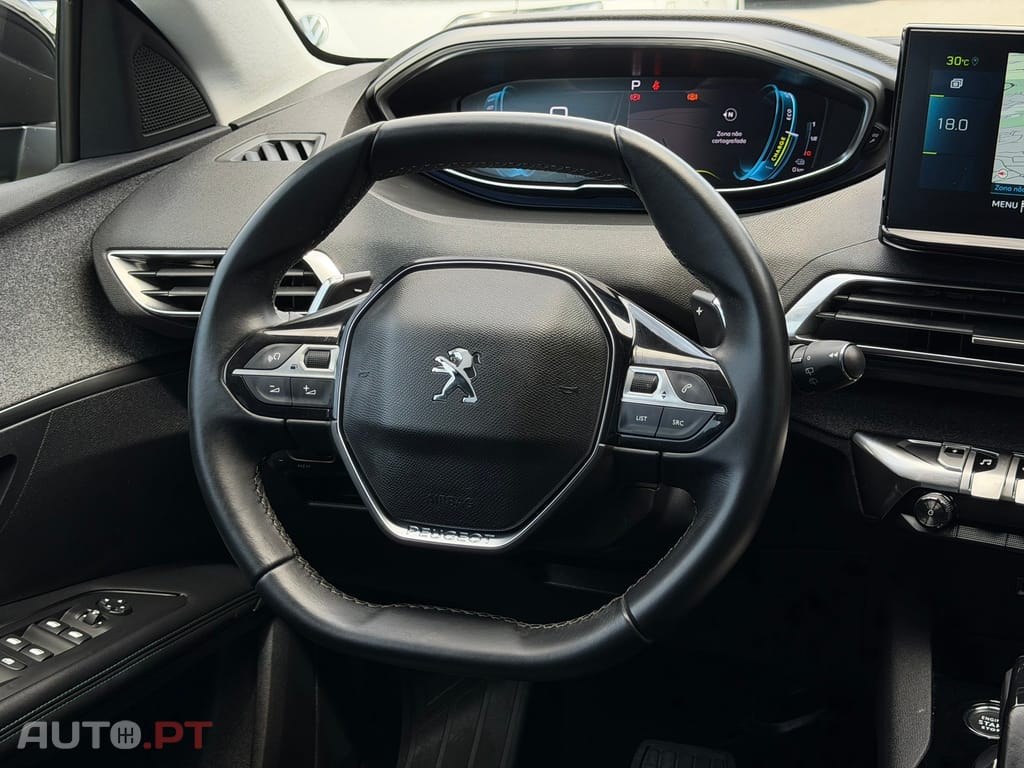 Peugeot 3008 1.6 Hybrid Allure e-EAT8
