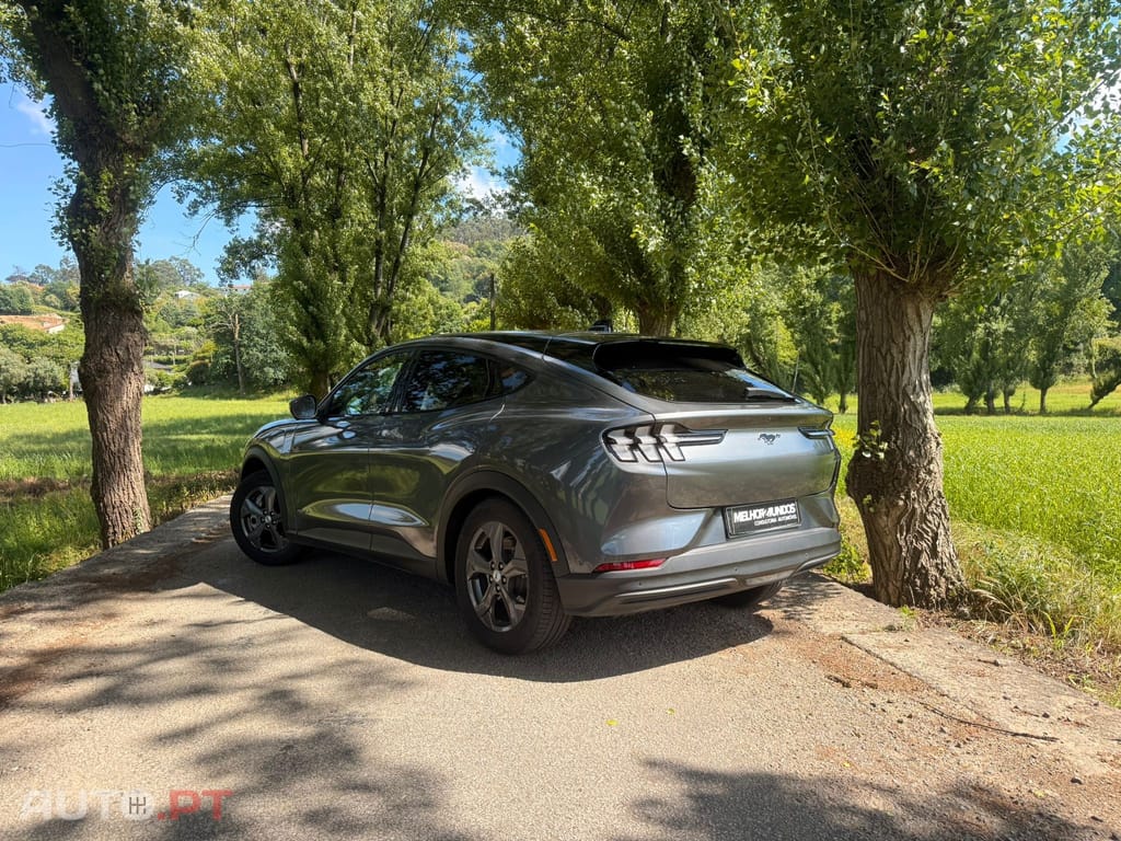 Ford Mustang Mach-E Standard Range