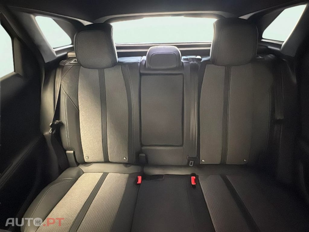 Peugeot 3008 1.5 BlueHDi Allure EAT8