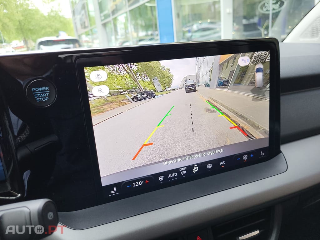 Ford Tourneo TITANIUM 43,6kWh 136CV