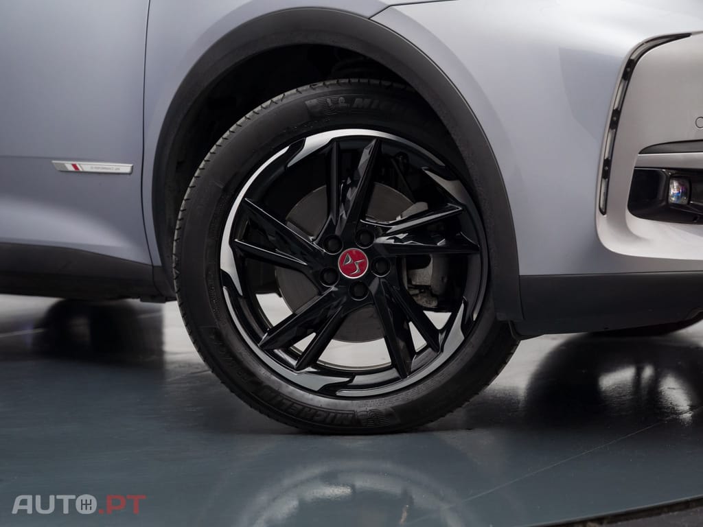 DS DS7 Crossback E-Tense Performance Line EAT8