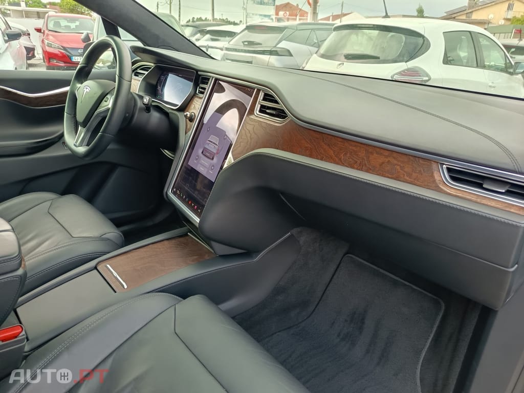 Tesla Model X 100D