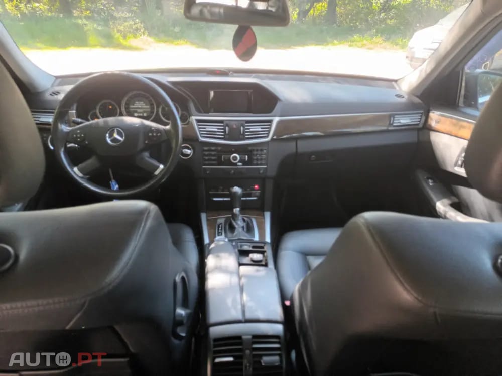 Mercedes-Benz E 200 BlueTEC Avantgarde Auto