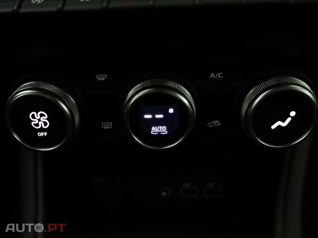 Renault Captur 1.0 TCe Techno Bi-Fuel