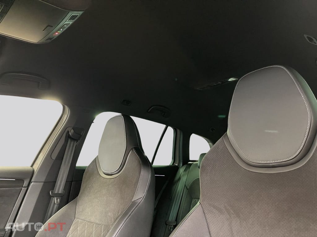 Skoda Superb Break I.V.A DEDUTIVEL 1.4 iV Sportline AHK LED 