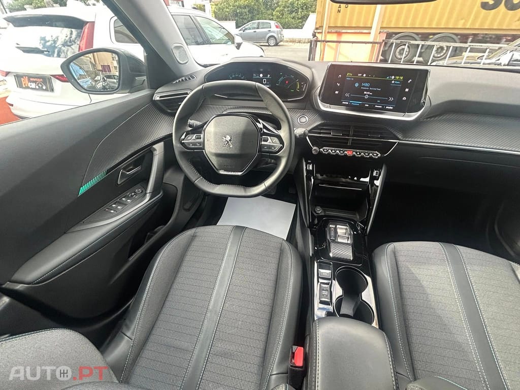 Peugeot E-2008 50 KWh Allure  5D Eletrico