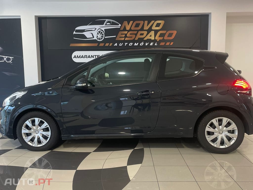 Peugeot 208 208 1.6 BlueHDi Active