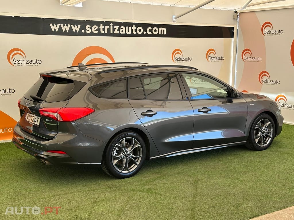 Ford Focus SW 1.0 EcoBoost MHEV ST-Line