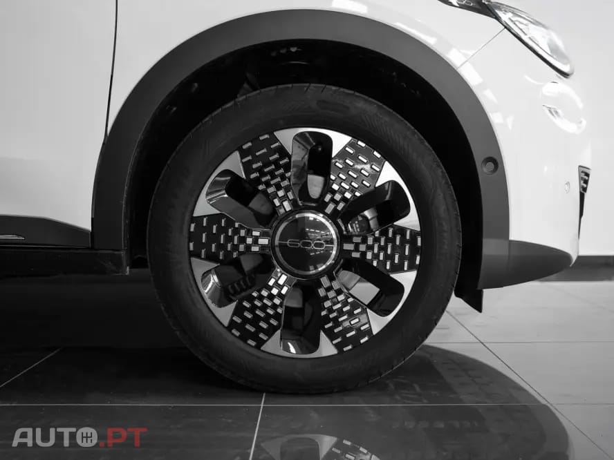 Fiat 600 1.2 Hybrid La Prima