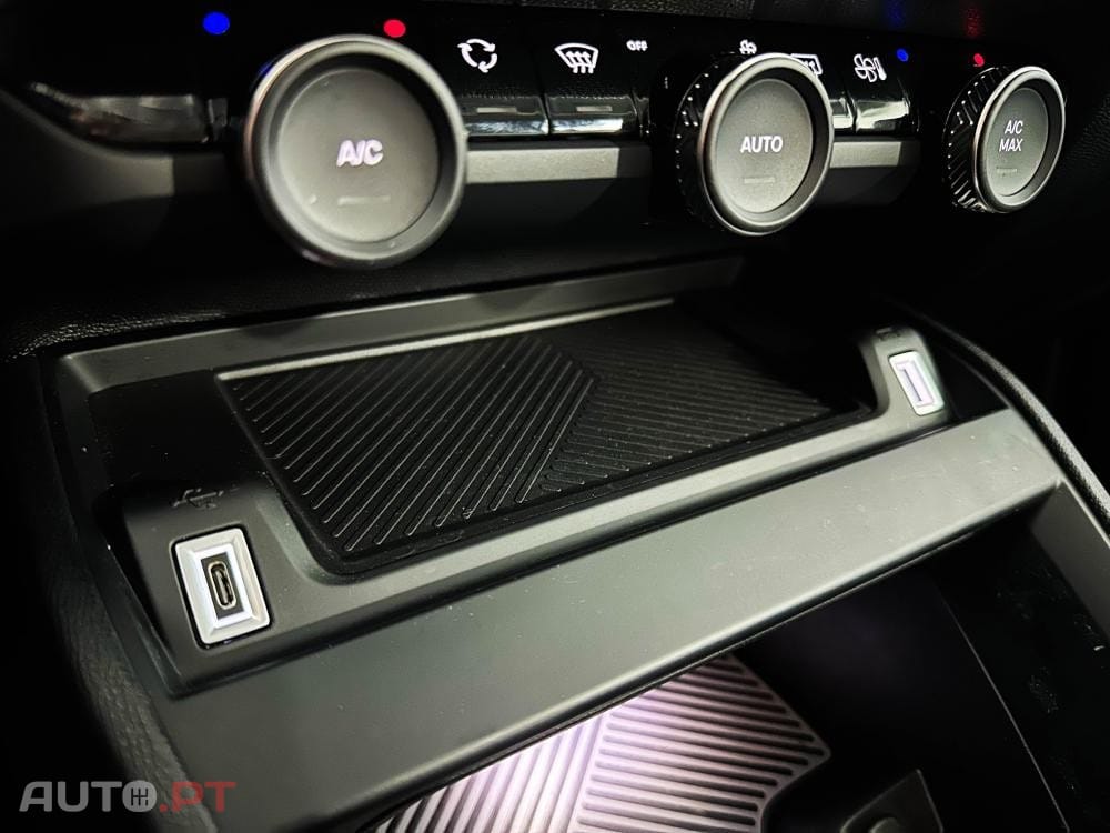 Citroen C4 PureTech 130 Stop&Start EAT8 PLUS