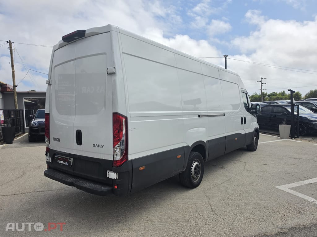 Iveco Daily 2.3D 35S16 Longa