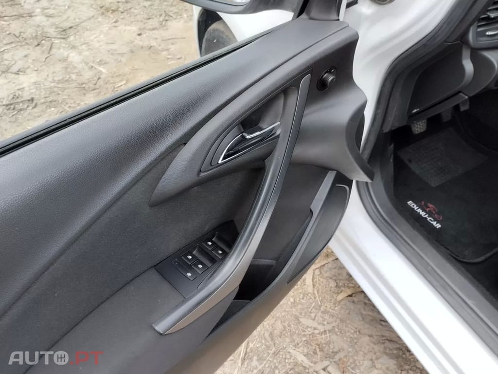 Opel Astra 1.4 T Selection GPL