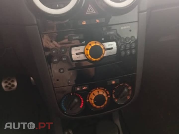 Opel Corsa Black Edition 1.4 16v