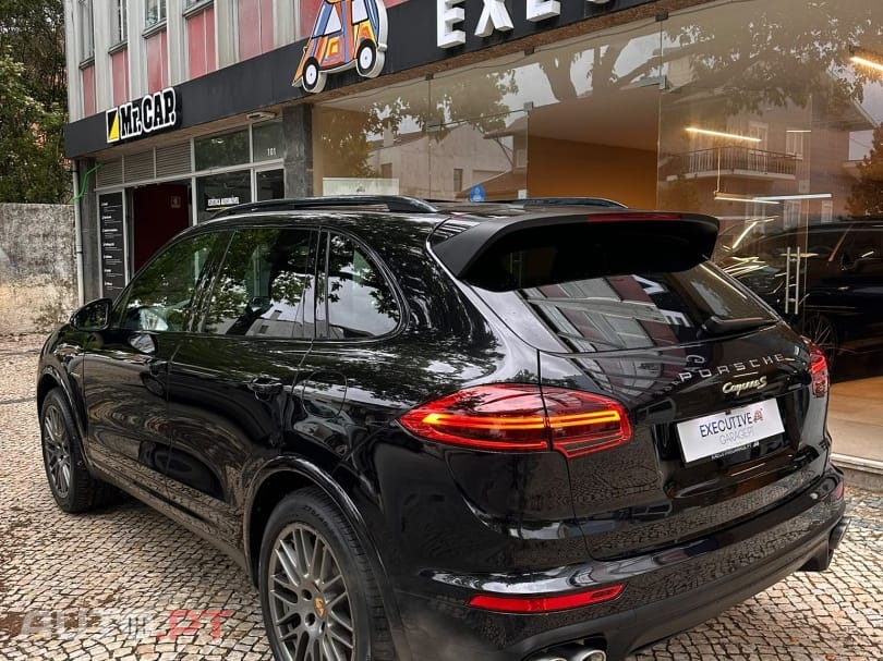 Porsche Cayenne S E-Hybrid Platinum Edition