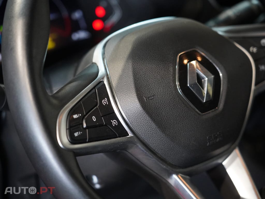 Renault Arkana 1.6 E-Tech Business