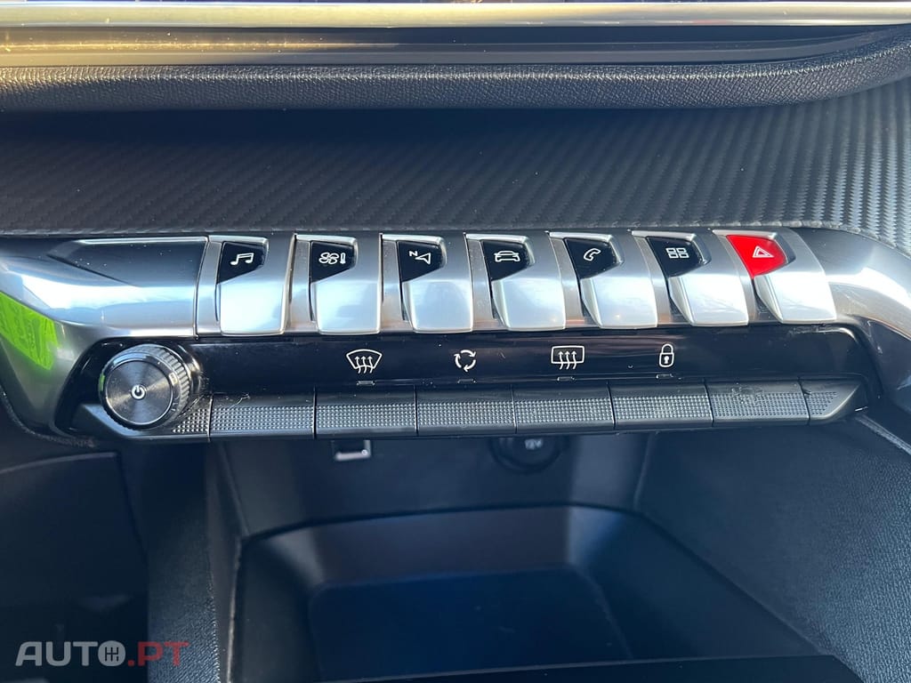 Peugeot 3008 1.6 BlueHDi Active Pack EAT8