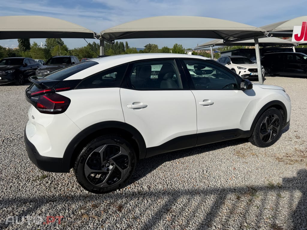 Citroen C4 1.2 PureTech Feel Pack EAT8