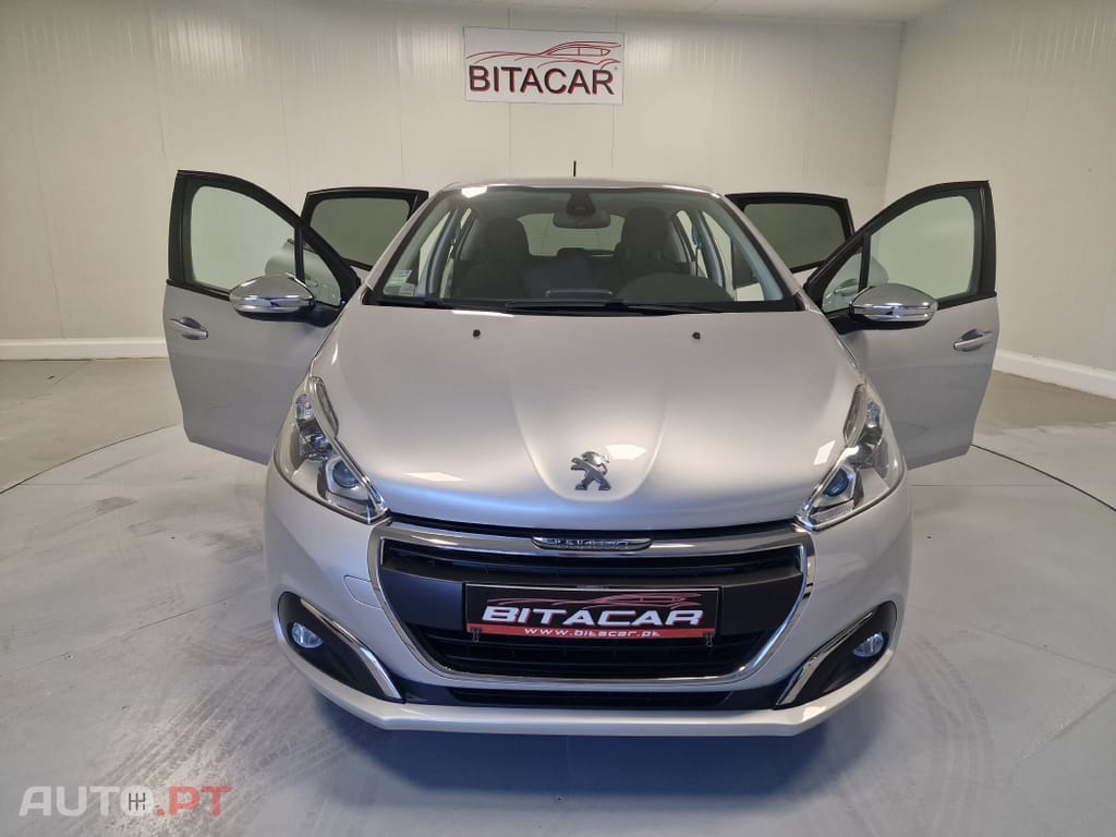 Peugeot 208 1.2 STYLE