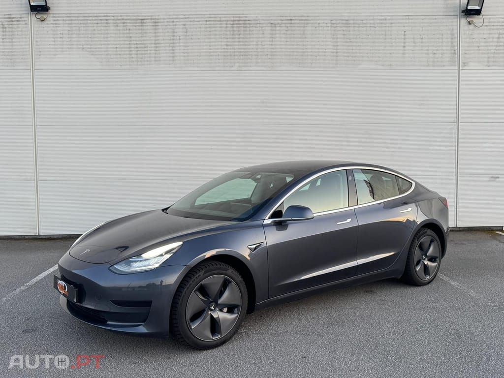 Tesla Model 3 Tração Traseira
