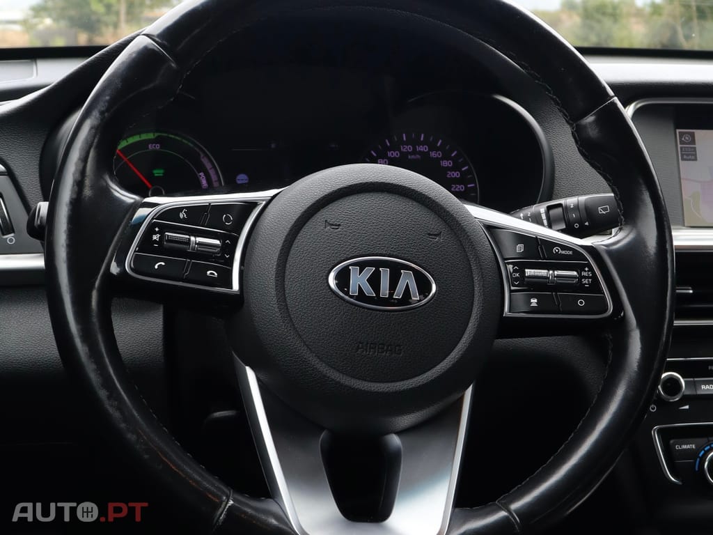 Kia Optima 2.0 CVVT PHEV