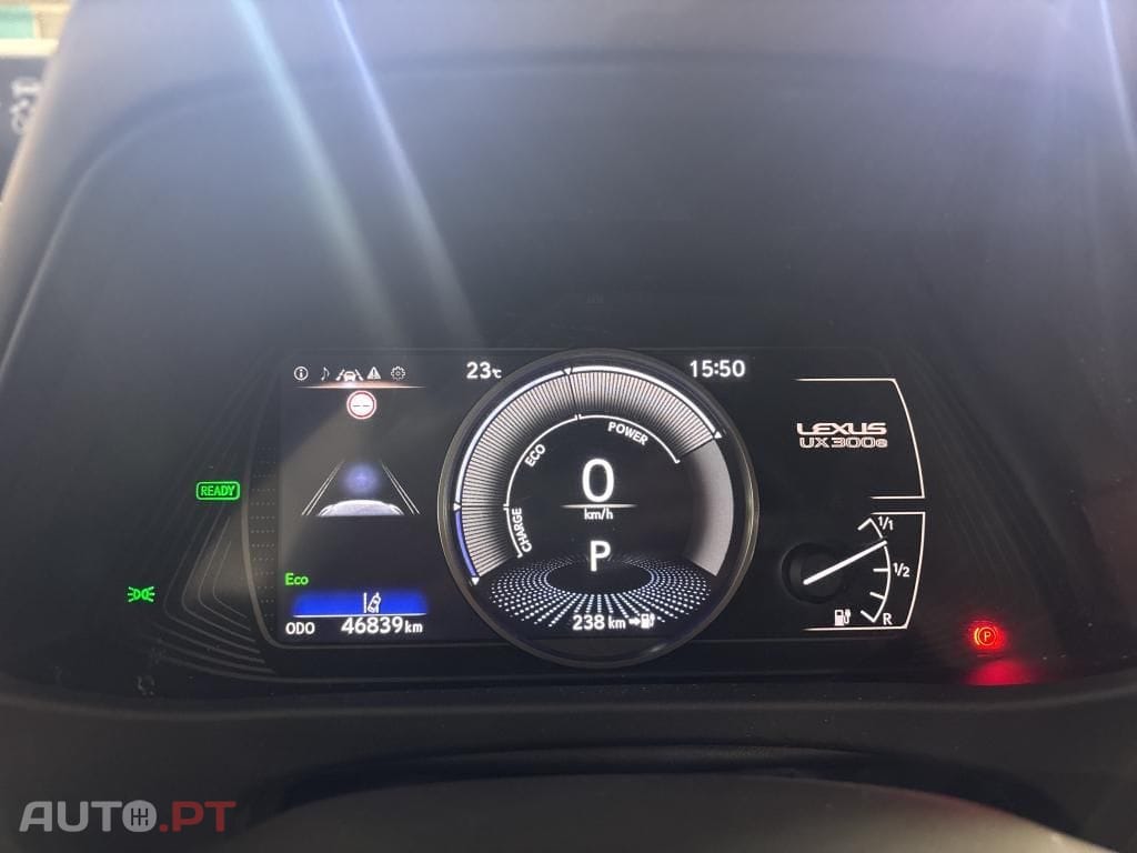 Lexus UX Premium