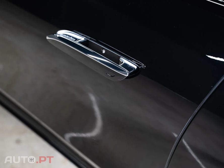 Mercedes-Benz E 300 9G-TRONIC AMG Line