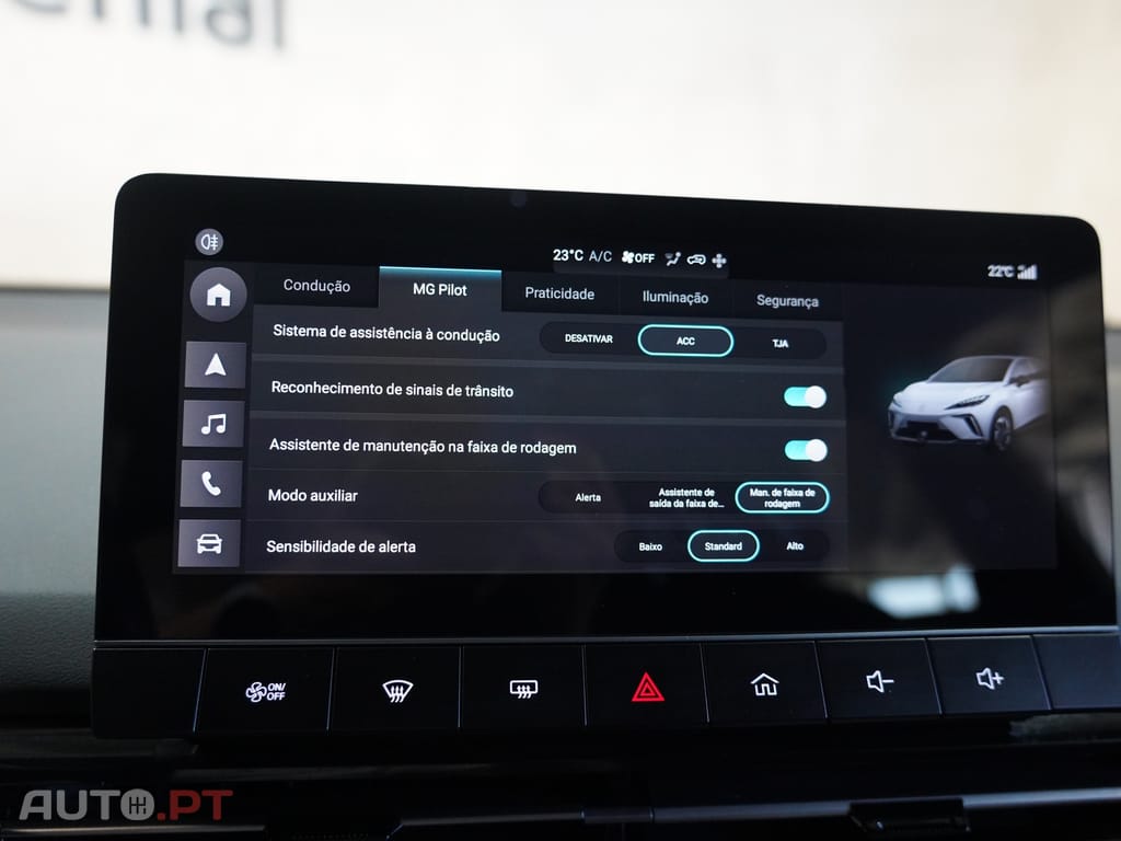 MG MG4 64 kWh Luxury