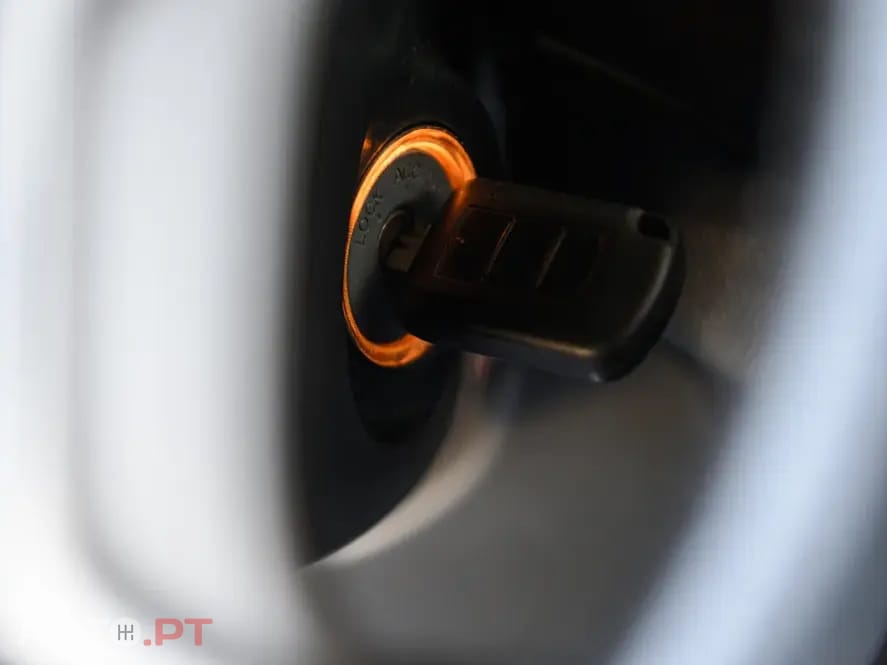 Mitsubishi L200 2.4 DI-D CD Invite Space Cab 3L 4WD