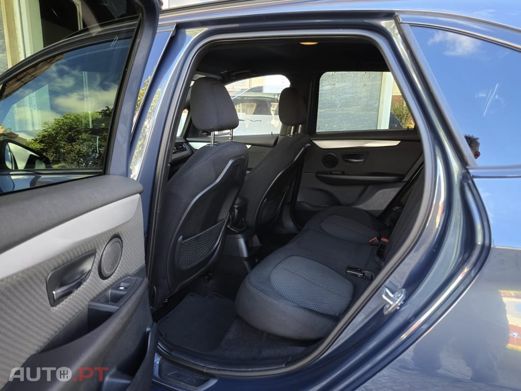 BMW 216 d Line Sport