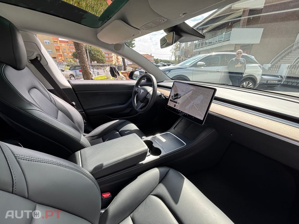 Tesla Model 3 Tração Traseira Premium