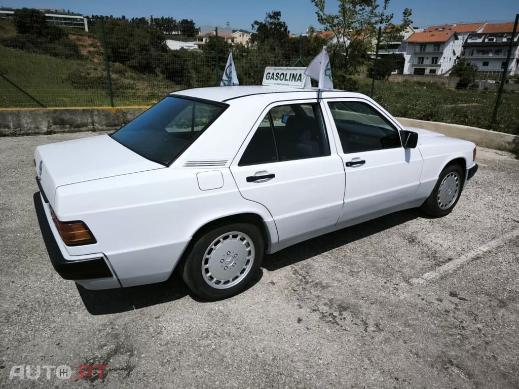 Mercedes-Benz 190 190 E 1.8