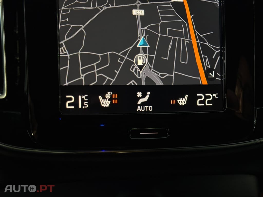 Volvo XC40 1.5 T4 PHEV Plus Dark