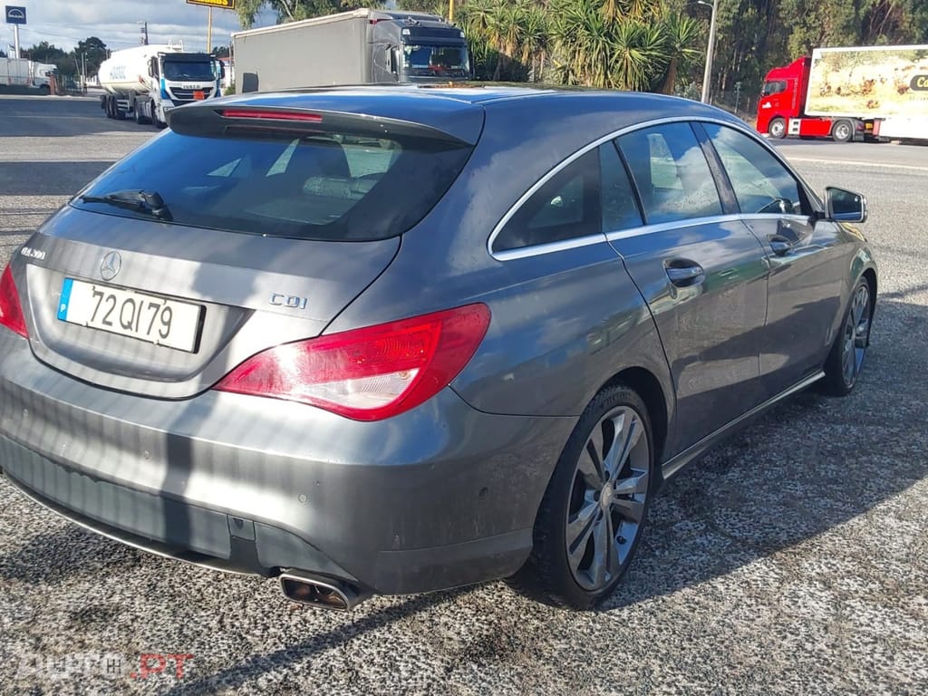Mercedes-Benz CLA 200 d Shooting Brake Urban — fotografia 6