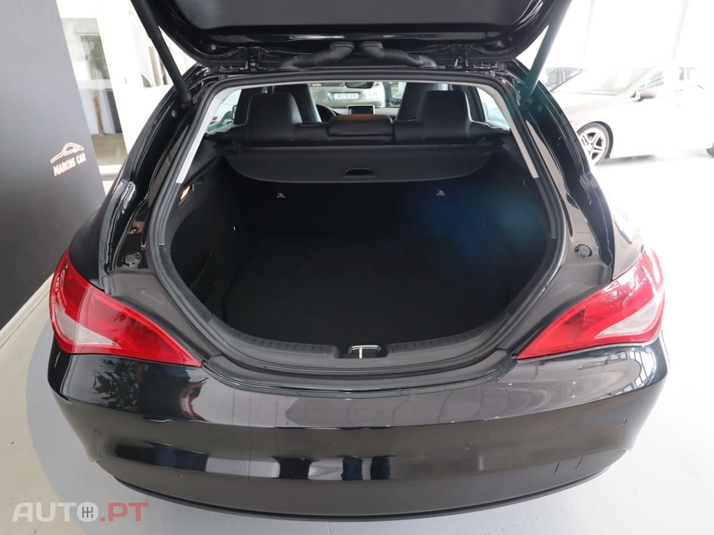 Mercedes-Benz CLA 180 d Shooting Brake — fotografia 16