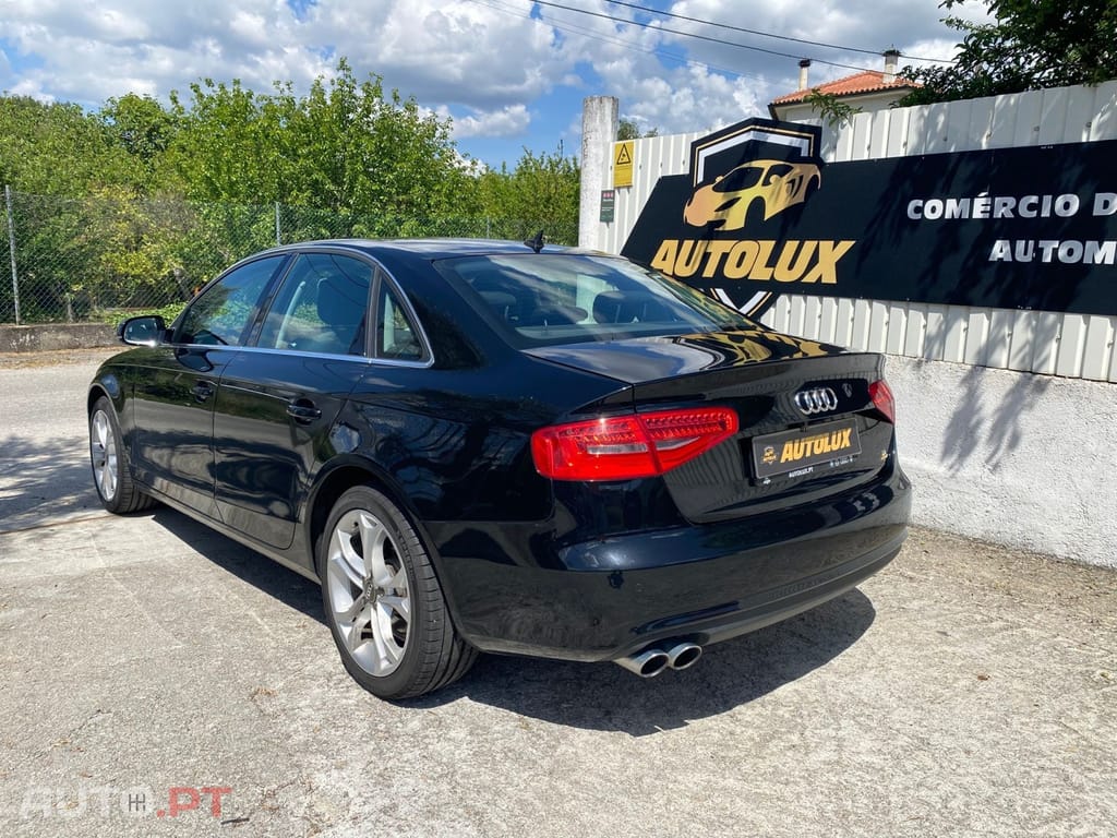 Audi A4 2.0 TDI Business Line S-line