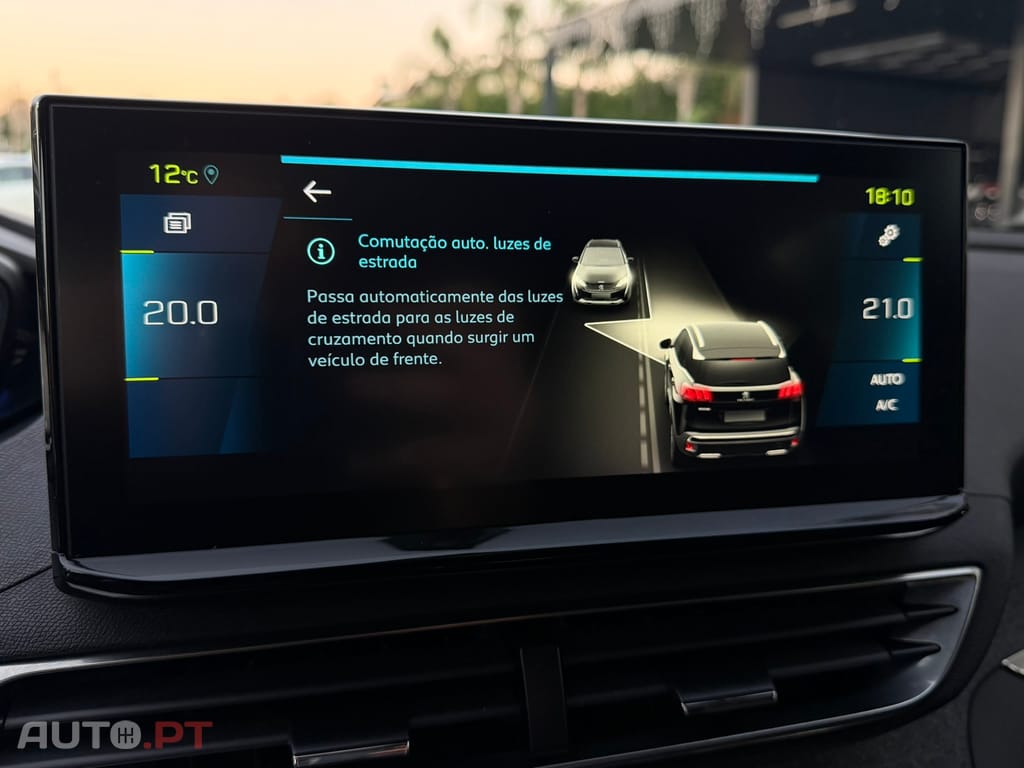 Peugeot 3008 1.6 Hybrid Allure e-EAT8