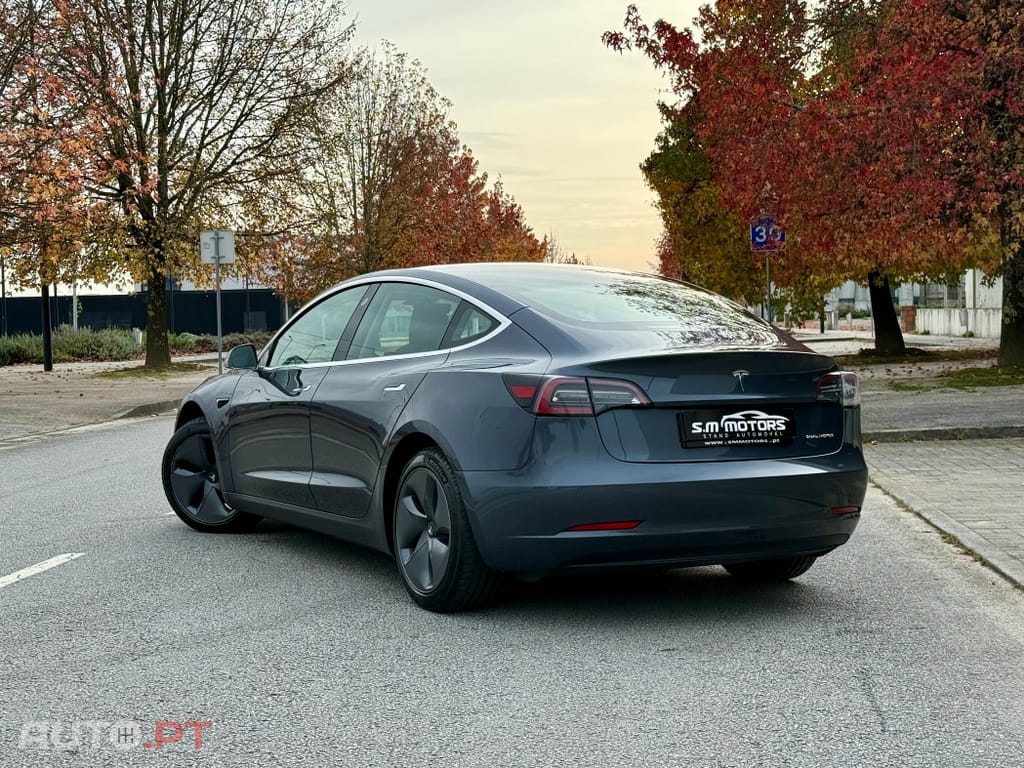 Tesla Model 3 Long-Range Dual Motor AWD