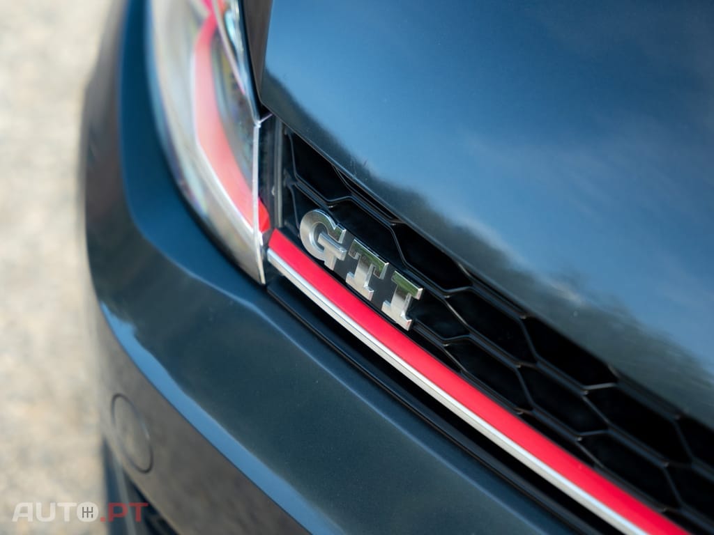 Volkswagen Golf 2.0 TSI GTI