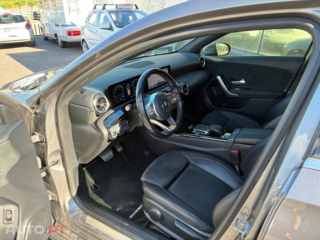 Mercedes-Benz A 250 e AMG Line