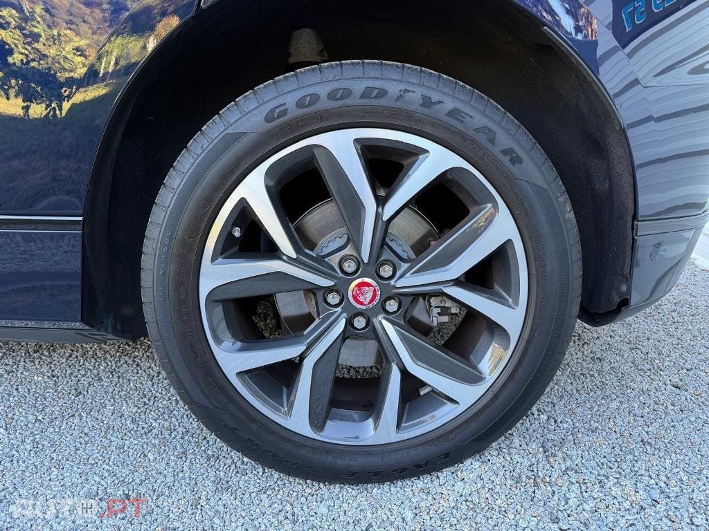 Jaguar I-Pace EV400 AWD R-DYNAMIC SE