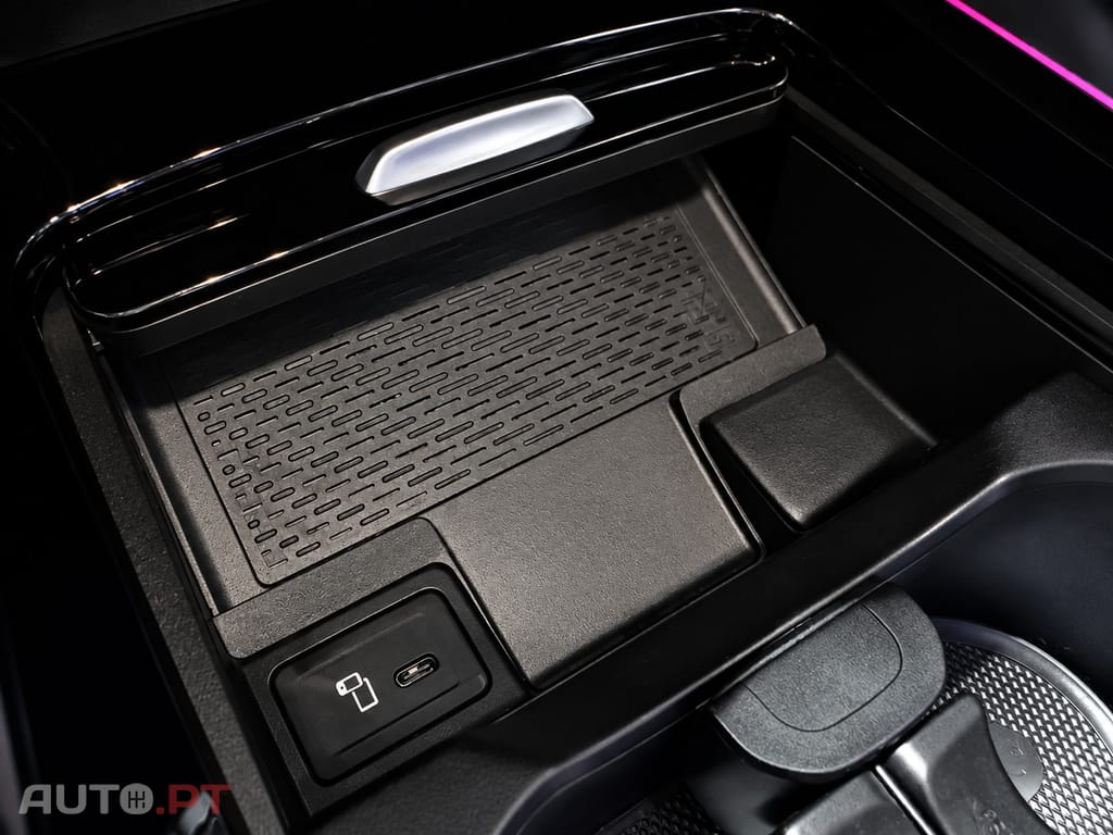 Mercedes-Benz EQA 300 4Matic AMG Line