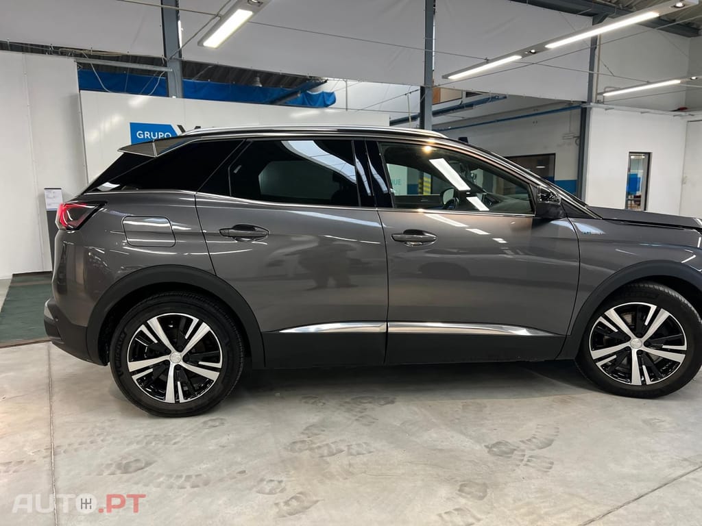 Peugeot 3008 1.6 Hybrid GT Pack e-EAT8