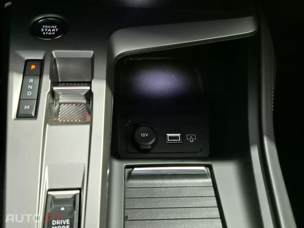 Peugeot 408 1.2 Hybrid Allure e-DCS6