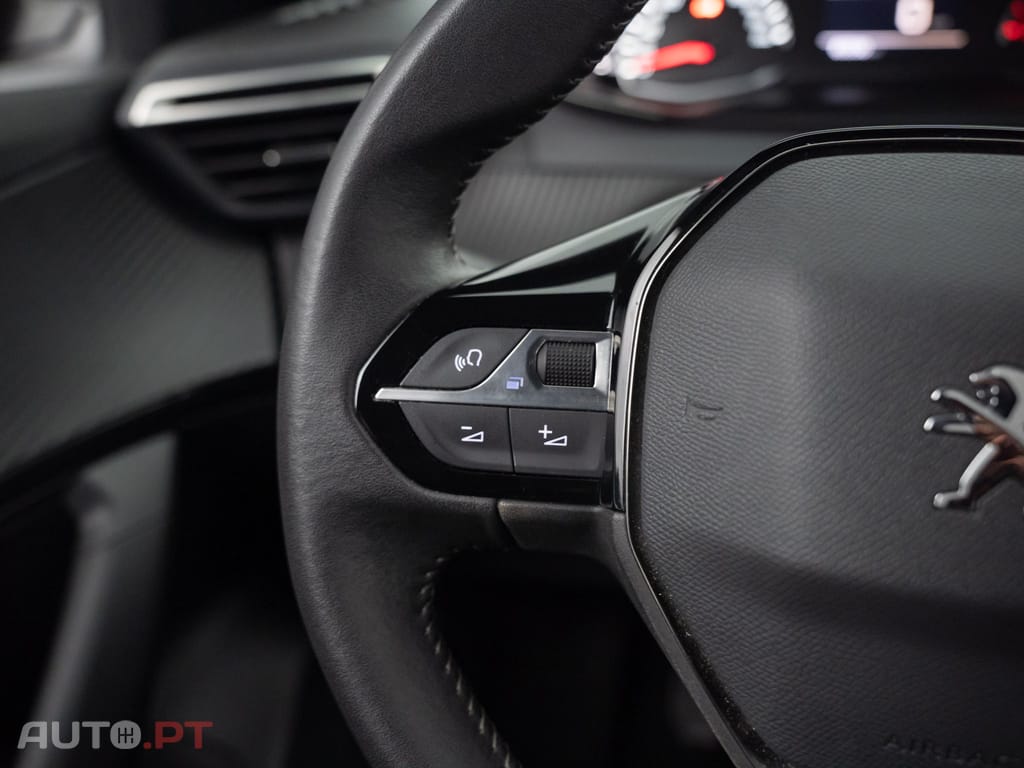 Peugeot 2008 1.2 PureTech Active Pack