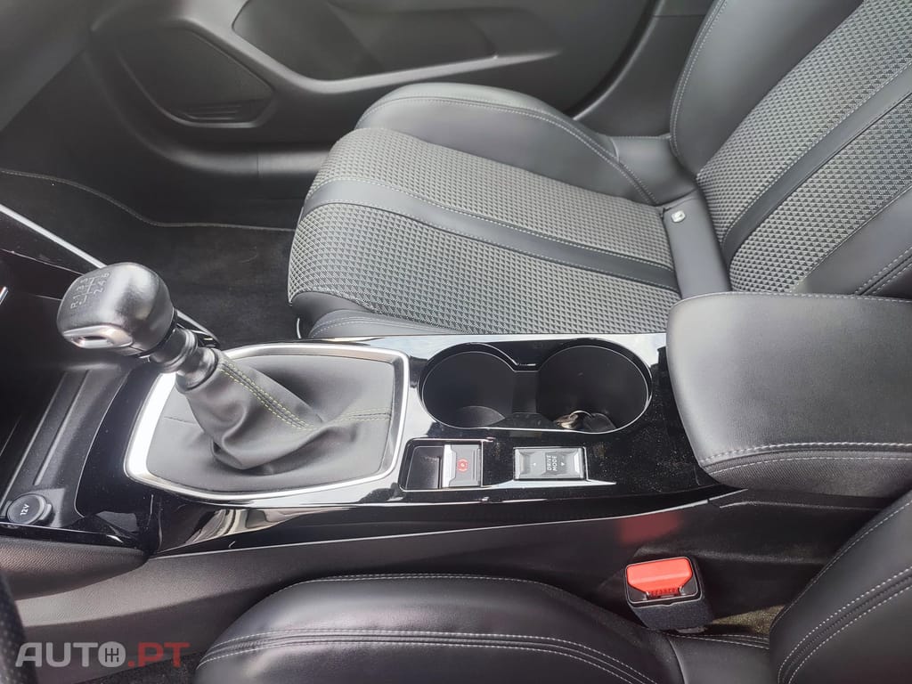 Peugeot 208 1.5 BlueHDi GT Line