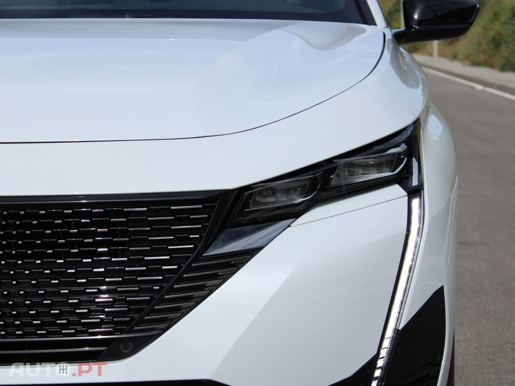 Peugeot E-308 58 kWh GT