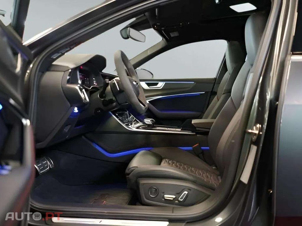 Audi RS6 Performance PANO AIR MATRIX HA STHZ