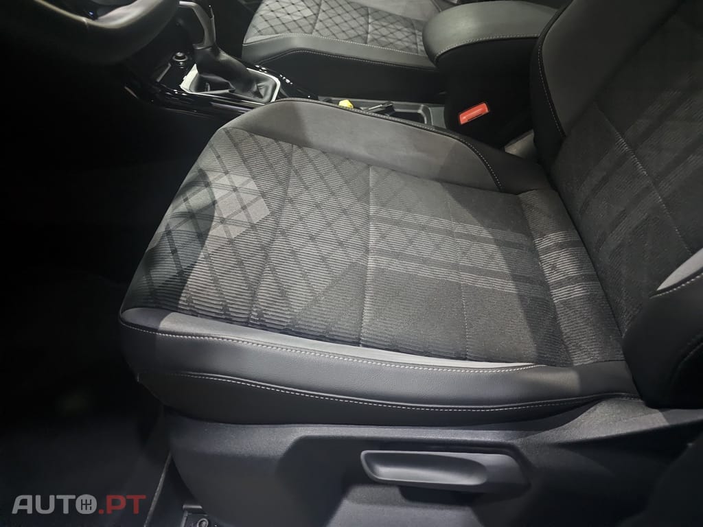 Volkswagen T-Roc 2.0 TDI R-Line DSG