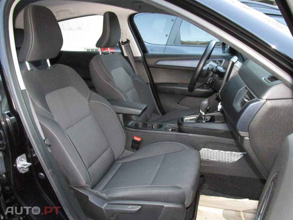 Renault Arkana 1.3 TCe Evolution EDC