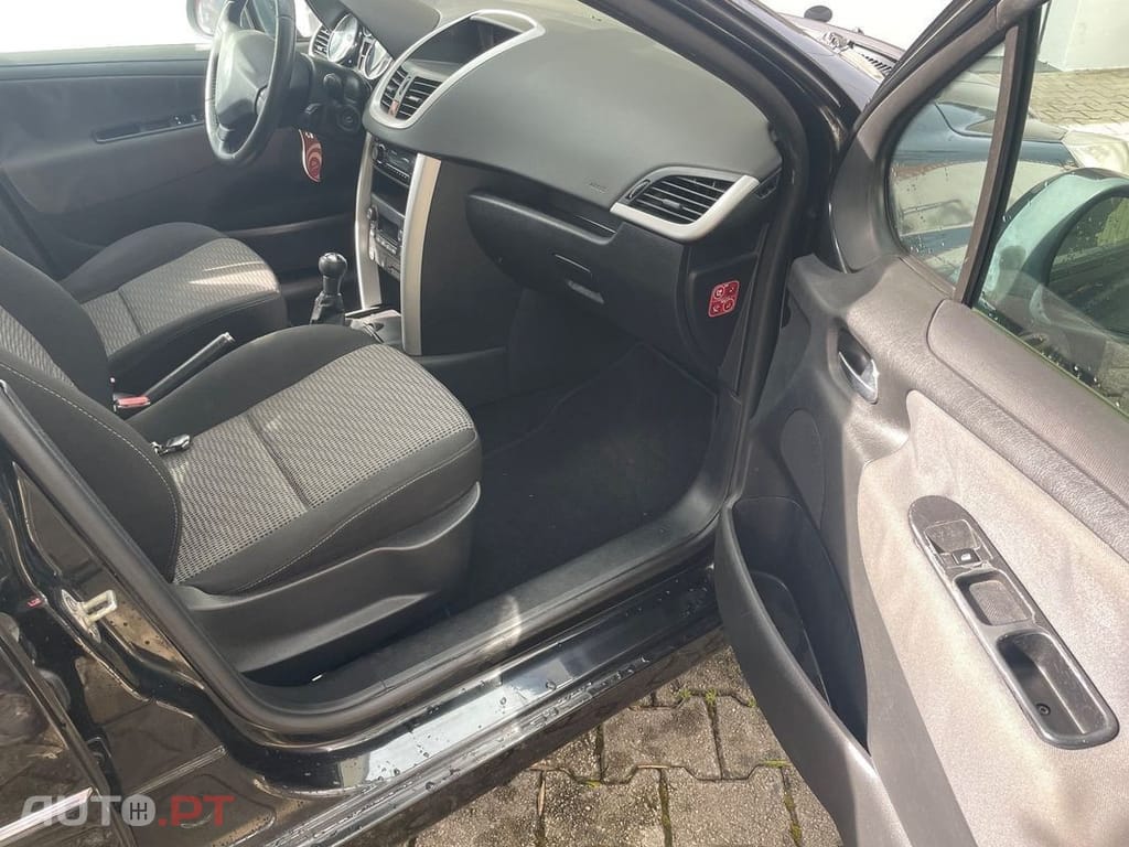 Peugeot 207 1.4 16V Active
